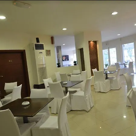 Areti Hotel 2*